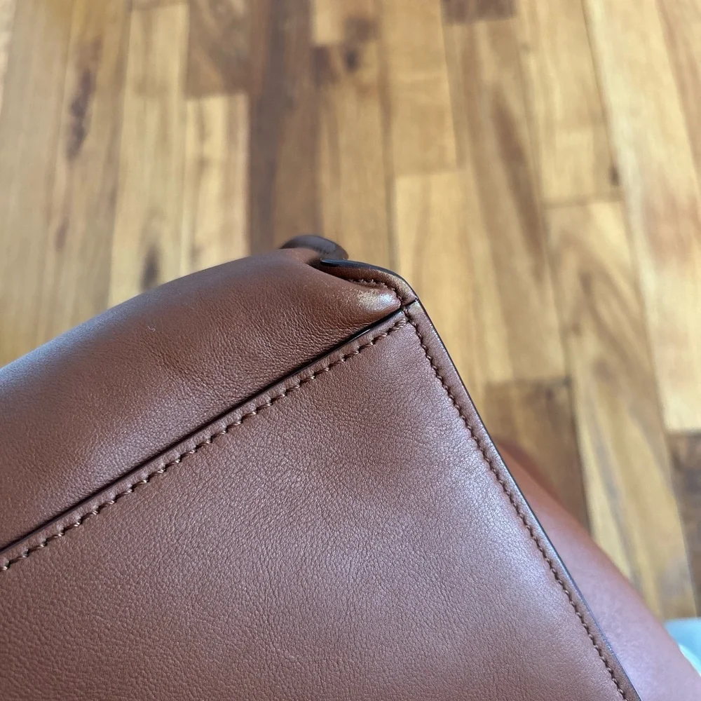 CELINE Big Bag Medium in Tan Smooth Leather - Picture 5 of 8
